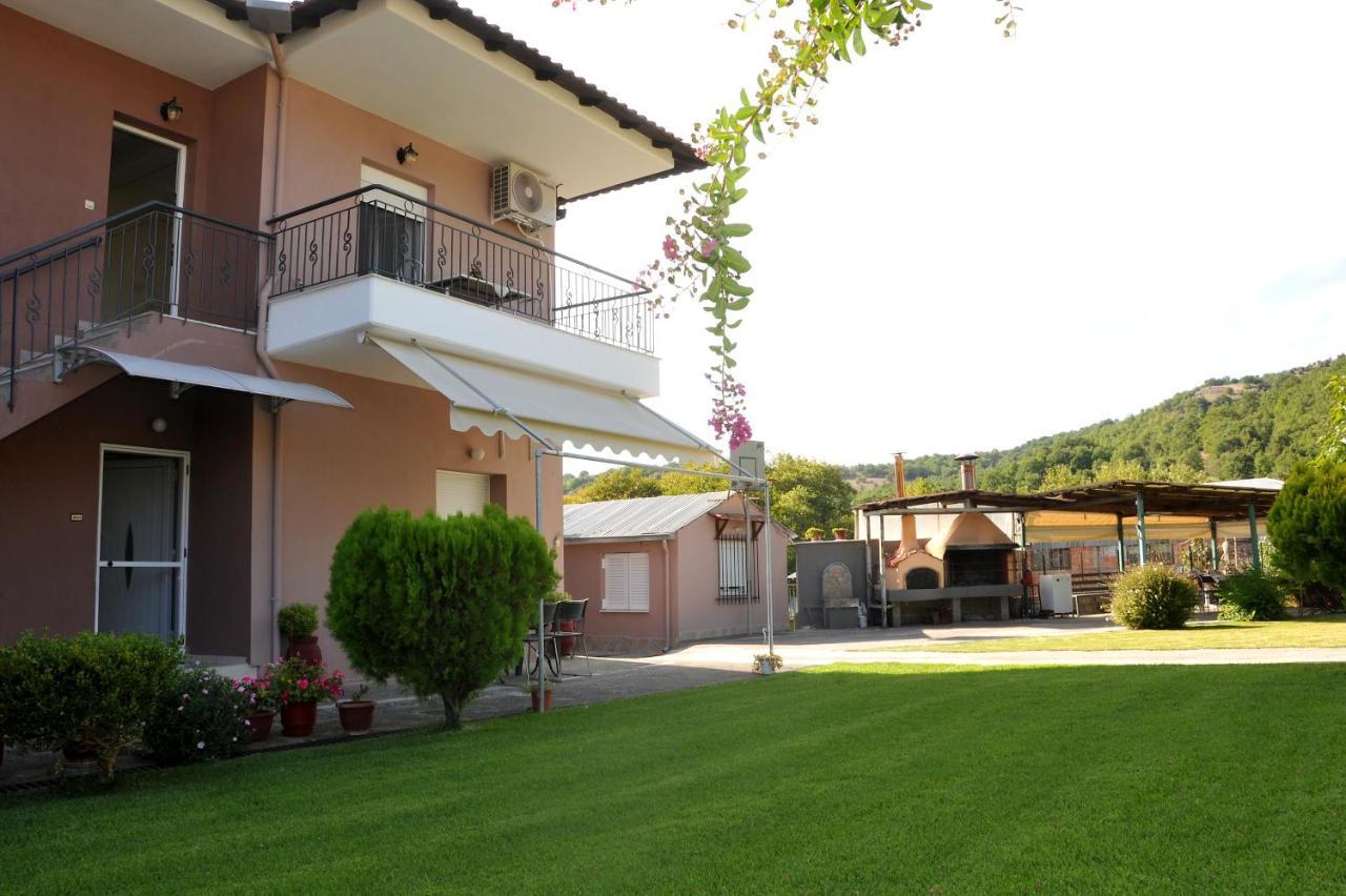 The Other Side Of Meteora With Lush Garden, Bbq & Pavillion Kalampáka Luaran gambar